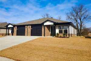 featured image of 1707 Montclair Ave