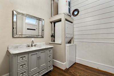 202 on The Square - Photo 5 of 39