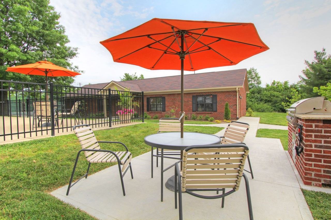 600 Cove Lake Village - Photo 5 of 50