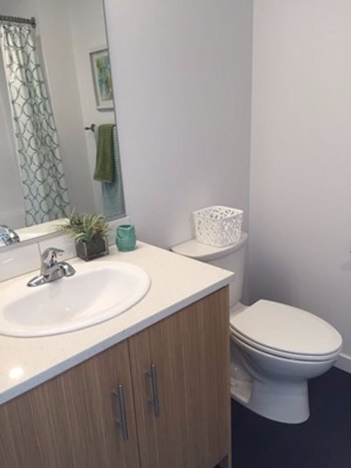 Apply the same day you view and receive the first month free rent on a 13 - Photo 5 of 18