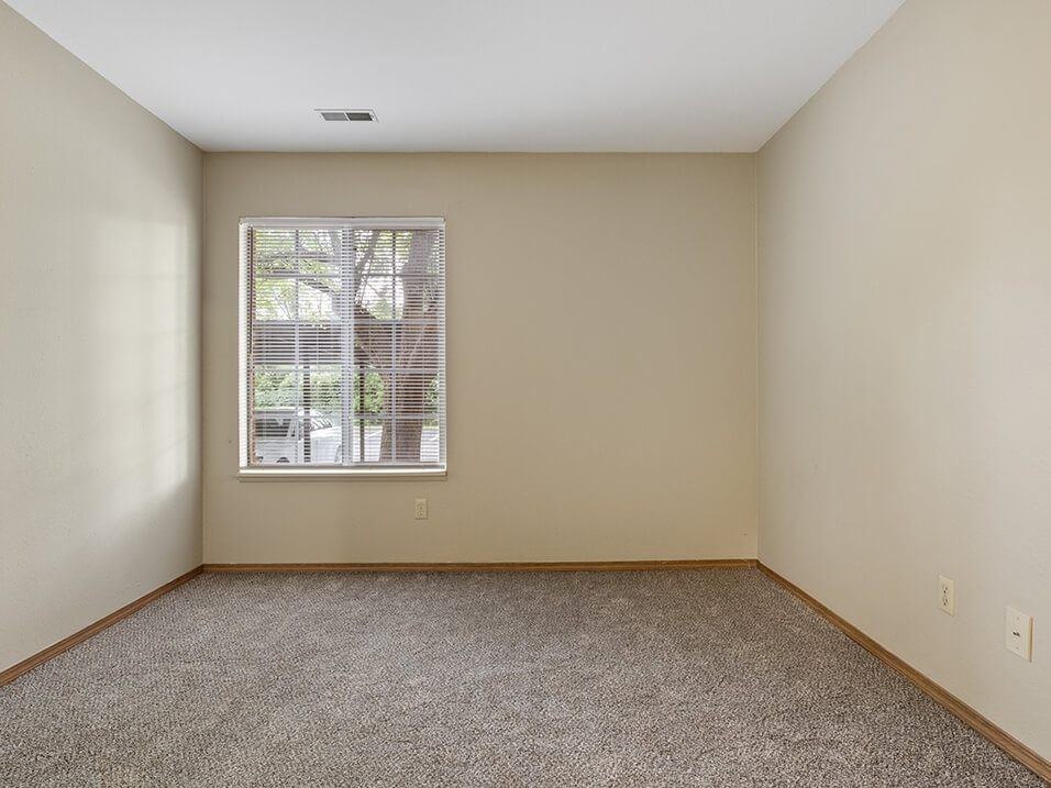 Country Club Apartments - Photo 7 of 26