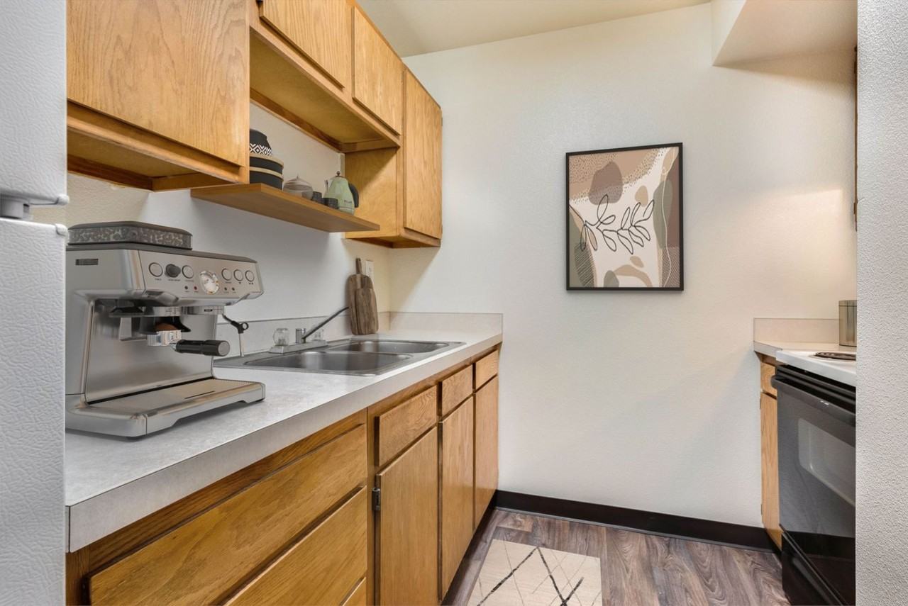 Kootenai Street Apartments - Photo 7 of 12