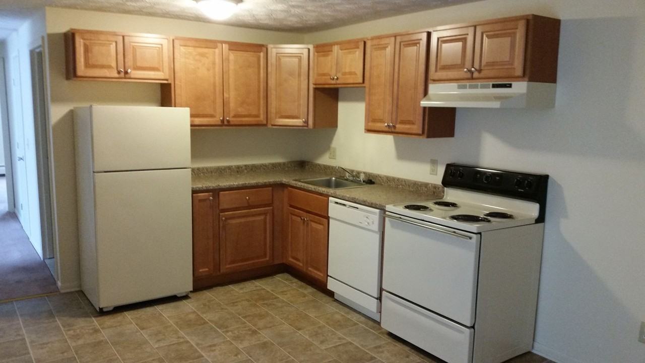 Fox Run Apartments - Photo 3 of 5