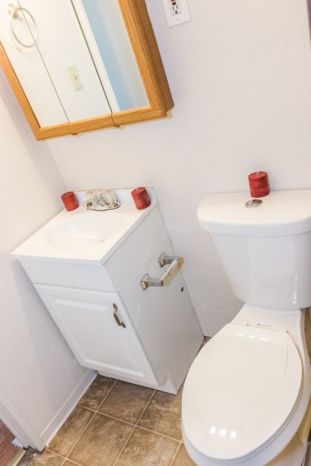 Convenient affordable living close to CMU without roommates! Utilities included - Photo 3 of 10