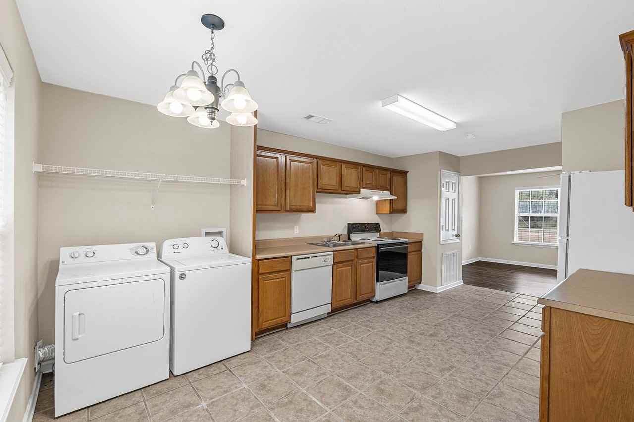 388 388 rue de Gabriel - E07 #E07 - Photo 6 of 32