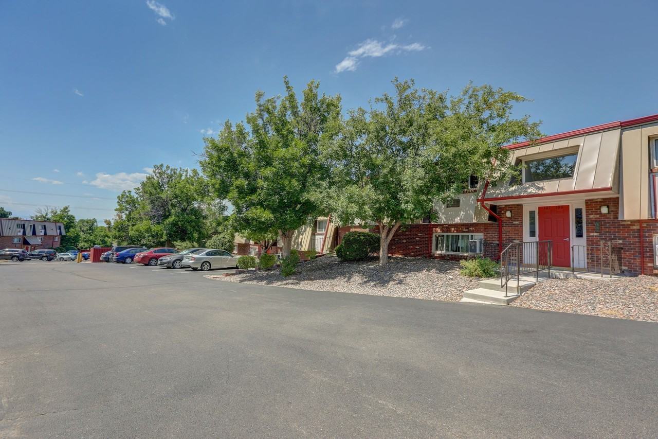 Hampden Village Apartments - Photo 5 of 7