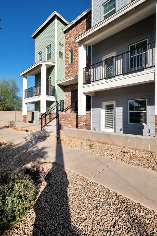 Encanto Townhomes - Photo 2 of 50