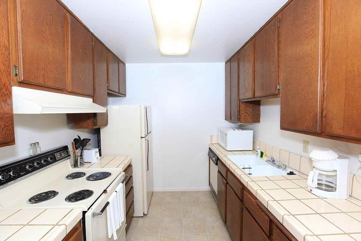 Edgewater - Photo 3 of 50