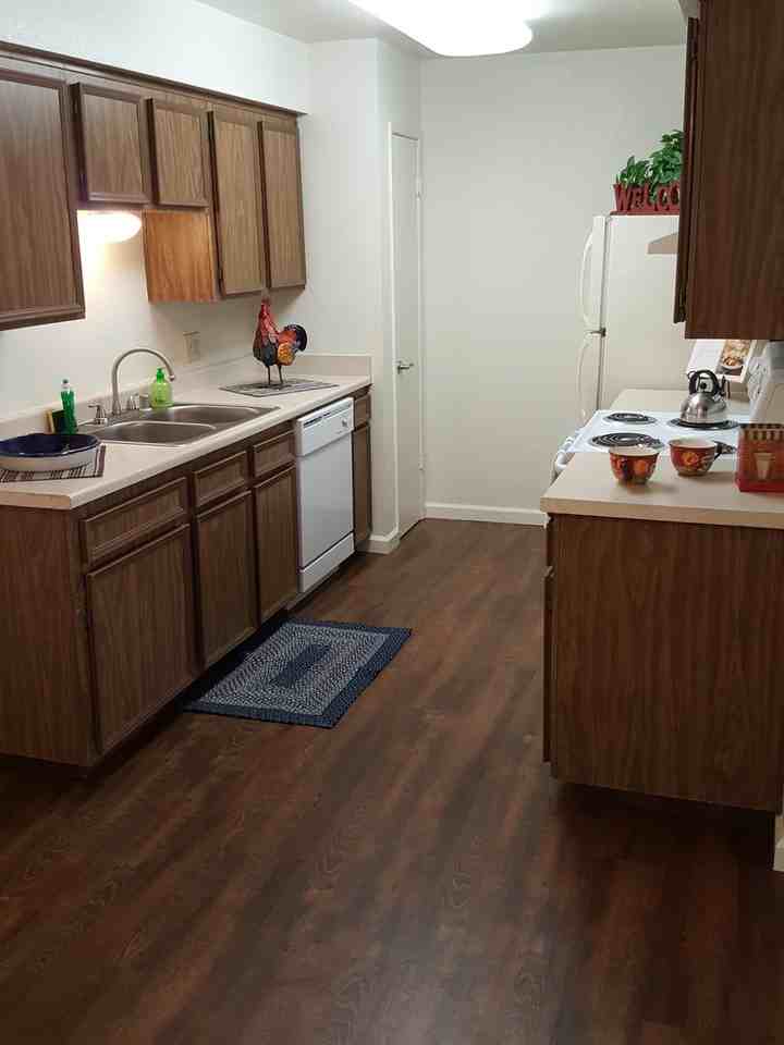 Woodside Village - Photo 5 of 36