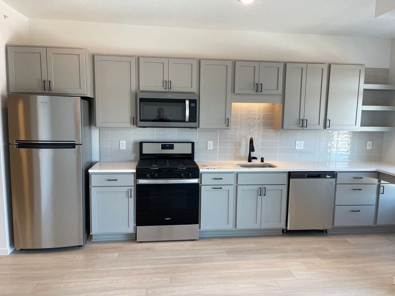 Ballantrae Apartments II - Photo 4 of 22