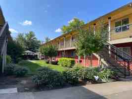 featured image of 2436 Lee St Se