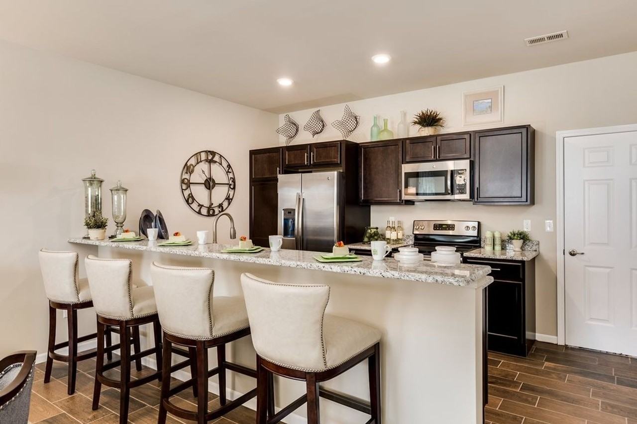 Parkways of Auburn Hills - Photo 3 of 50