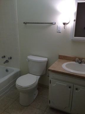 Park Manor Apartments - Photo 5 of 13