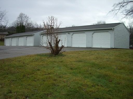 Park Manor Apartments - Photo 7 of 13