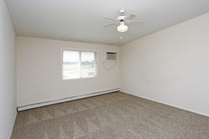 featured image of 1860 52nd St E