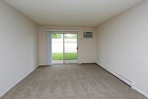 featured image of 1860 52nd St E