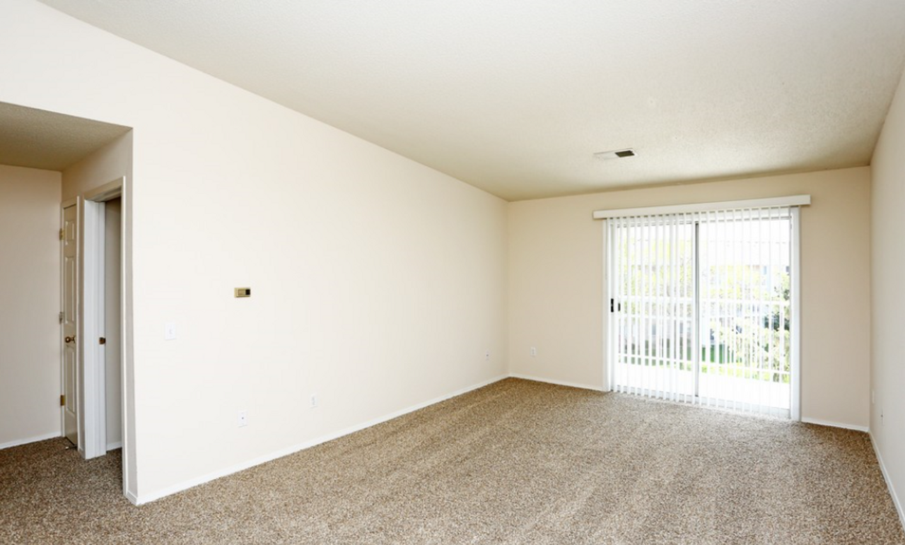 CARRINGTON COURT - Photo 6 of 50