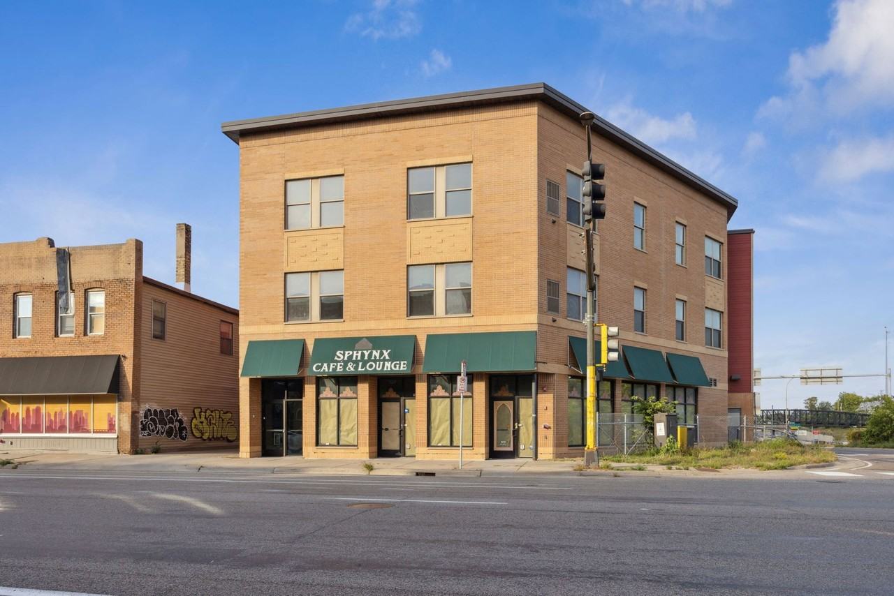 LimeLight Apartments Dinkytown - Photo 2 of 50