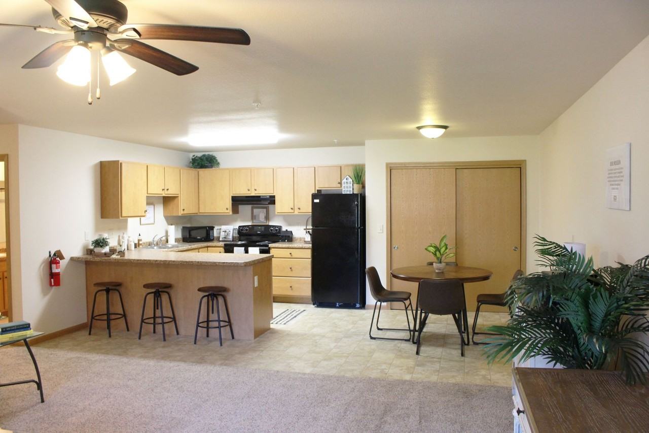 River Trail Estates Apartment Community - Photo 4 of 48
