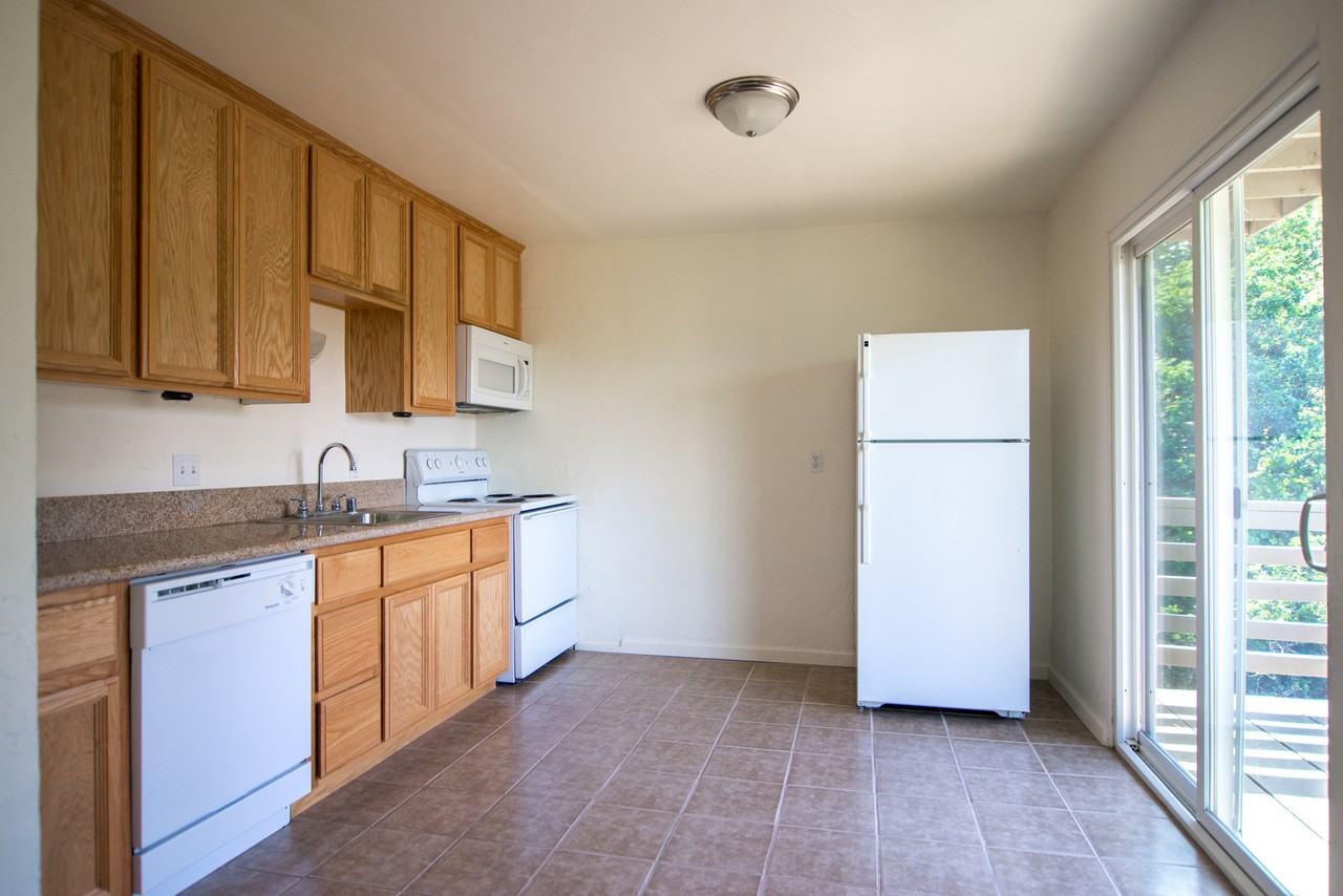 2850 Pioneer Dr #28 - Photo 4 of 11