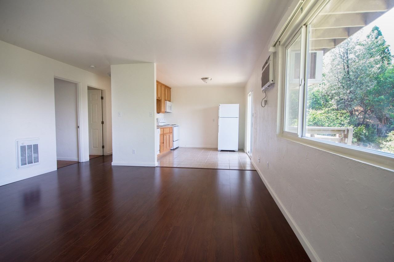 2850 Pioneer Dr #28 - Photo 5 of 11