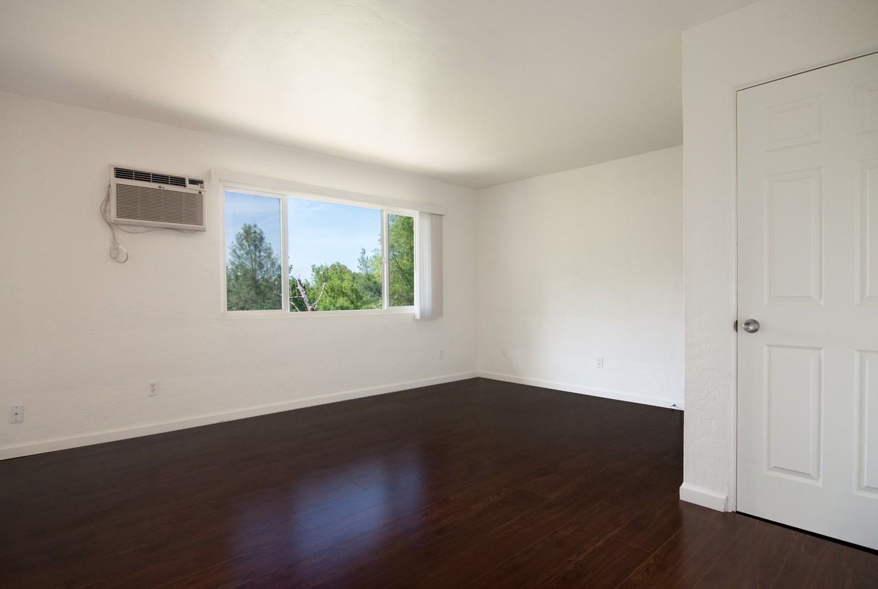 2850 Pioneer Dr #28 - Photo 6 of 11