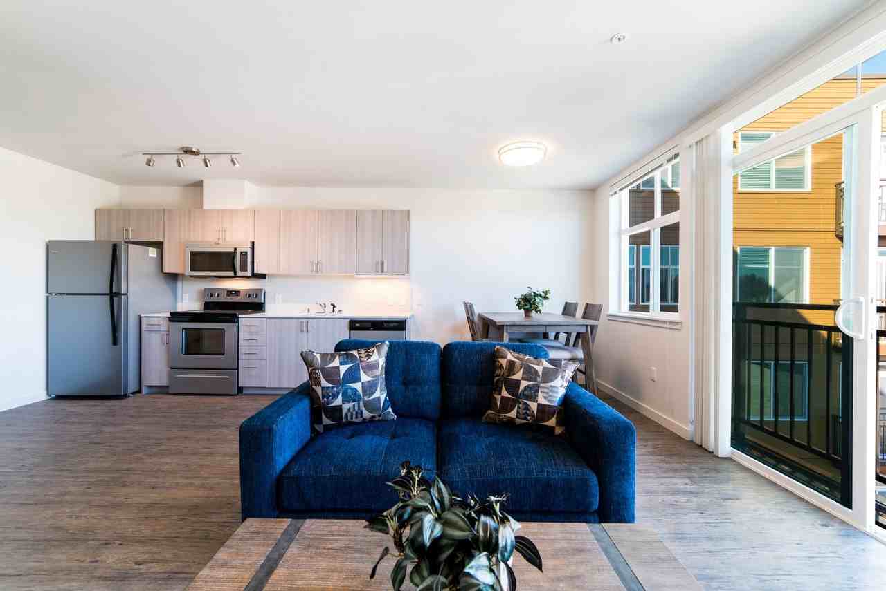 123-4th Apts - Photo 3 of 50