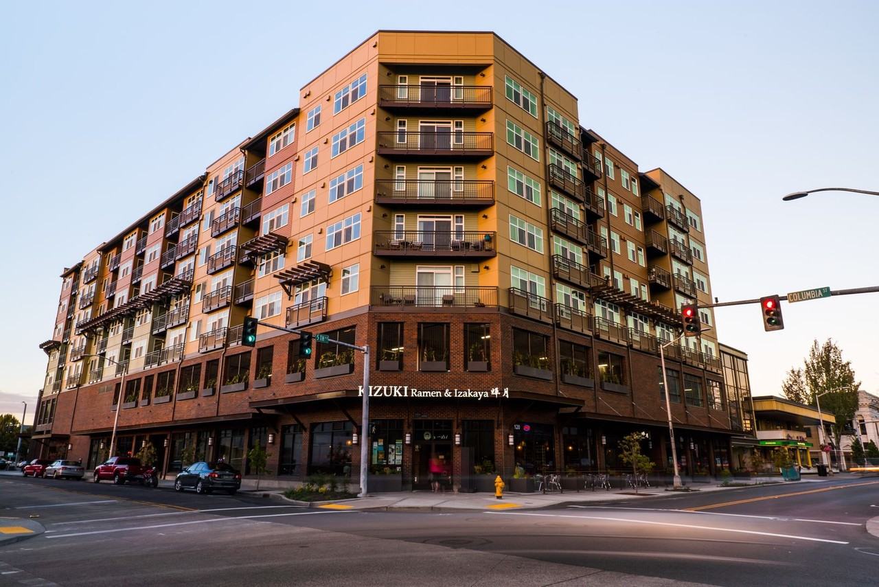 123-4th Apts - Photo 4 of 50