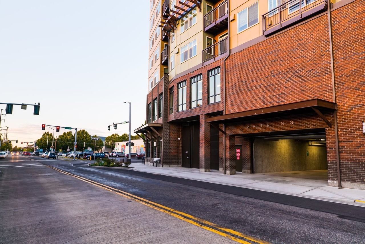 123-4th Apts - Photo 6 of 50