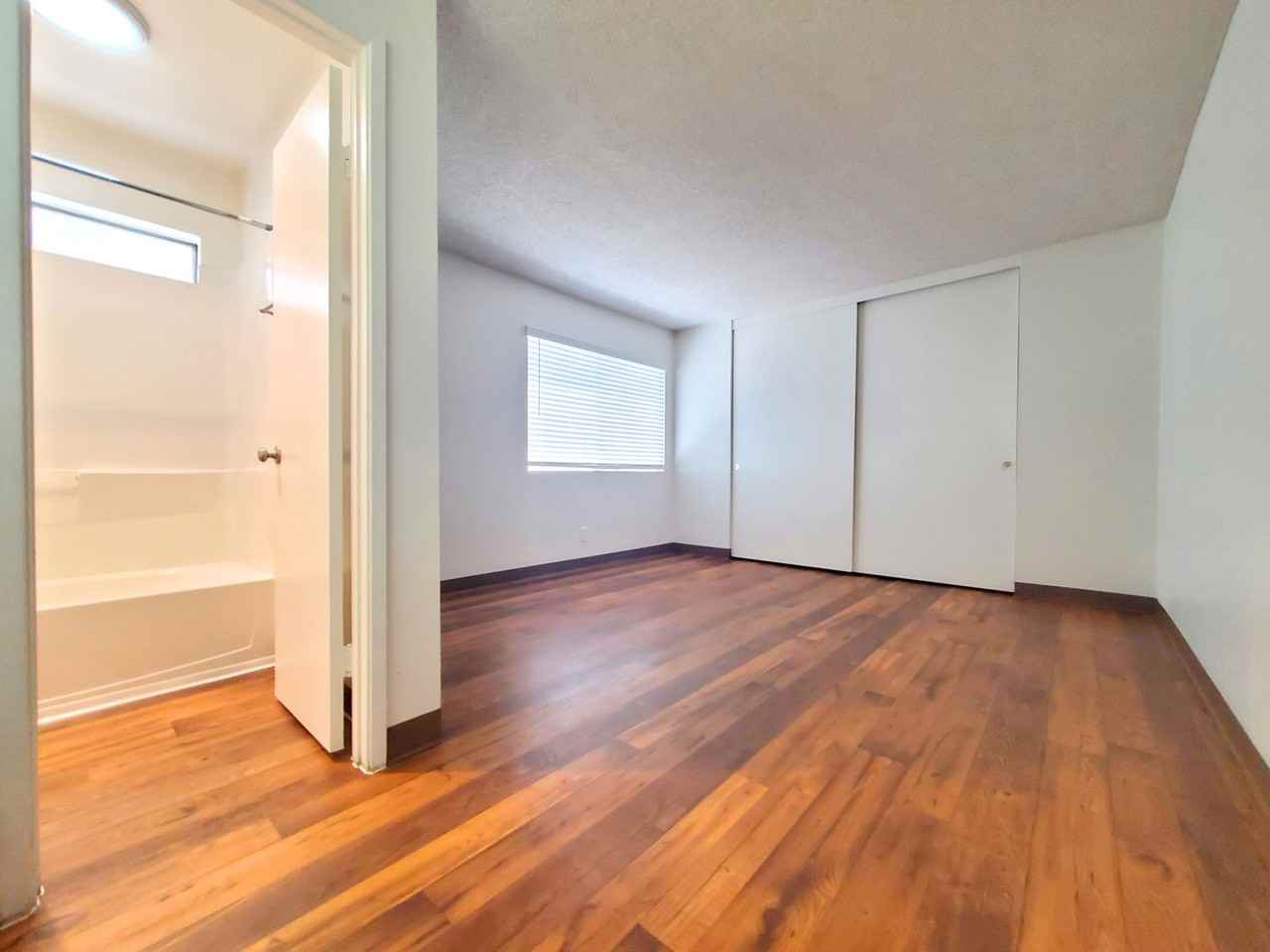 Meadowglen Apartments - Photo 6 of 17