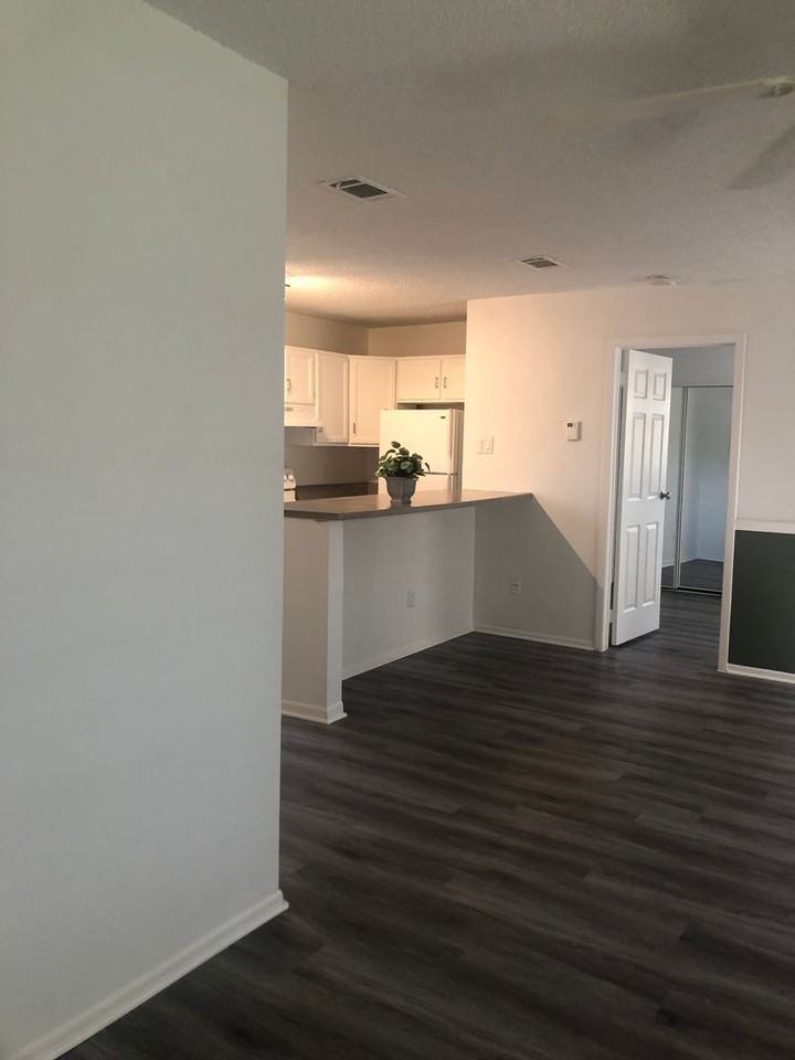 Buttercup Creek Apartments - Photo 7 of 15