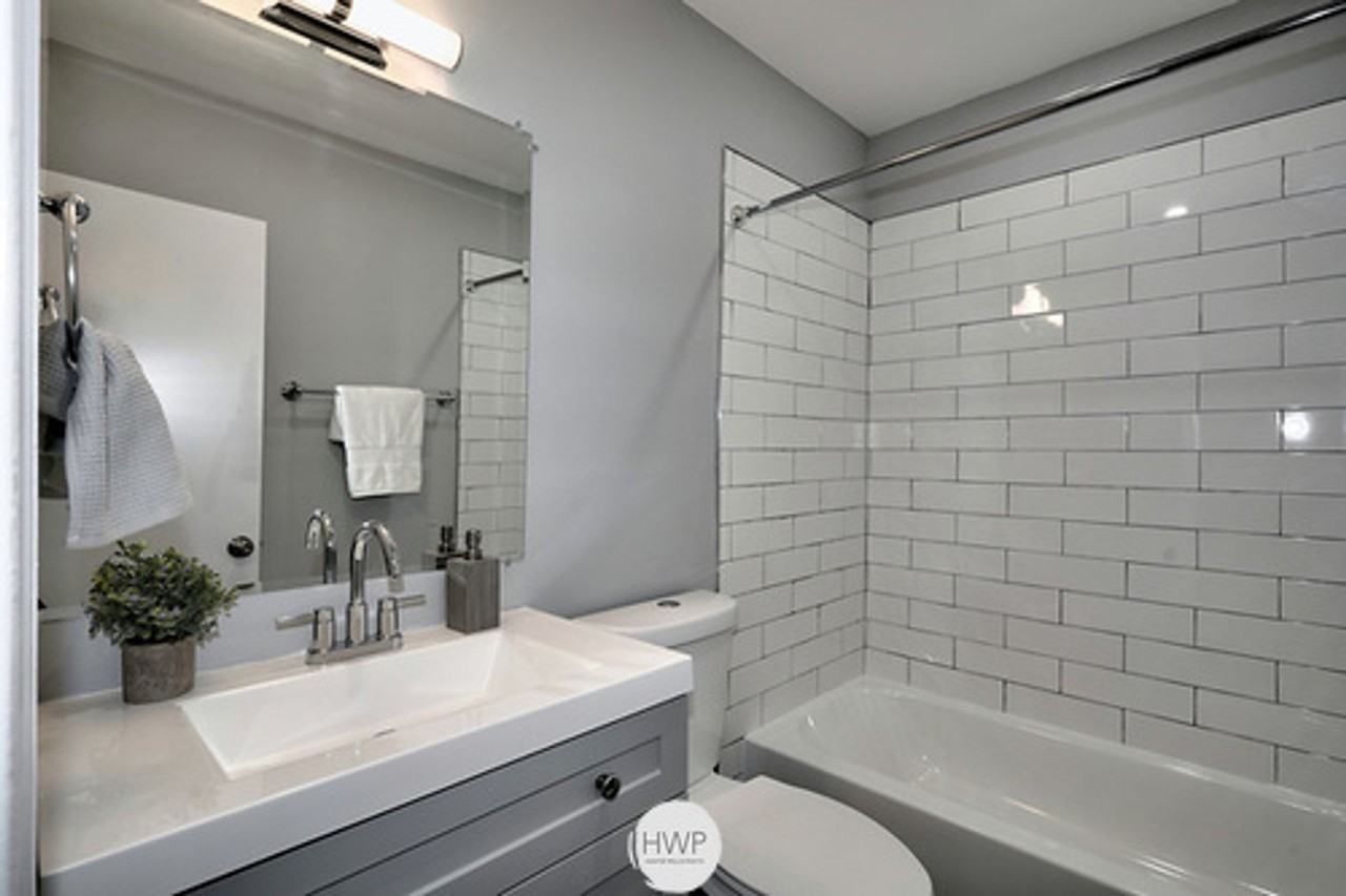 Edge at Greentree - Photo 3 of 50