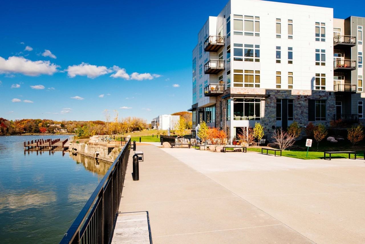 RiverHeath Prairie - Photo 5 of 6