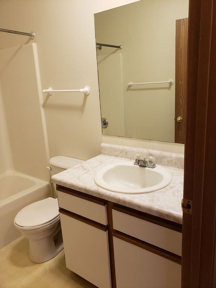 189 W Hickory Point Road - Photo 6 of 13