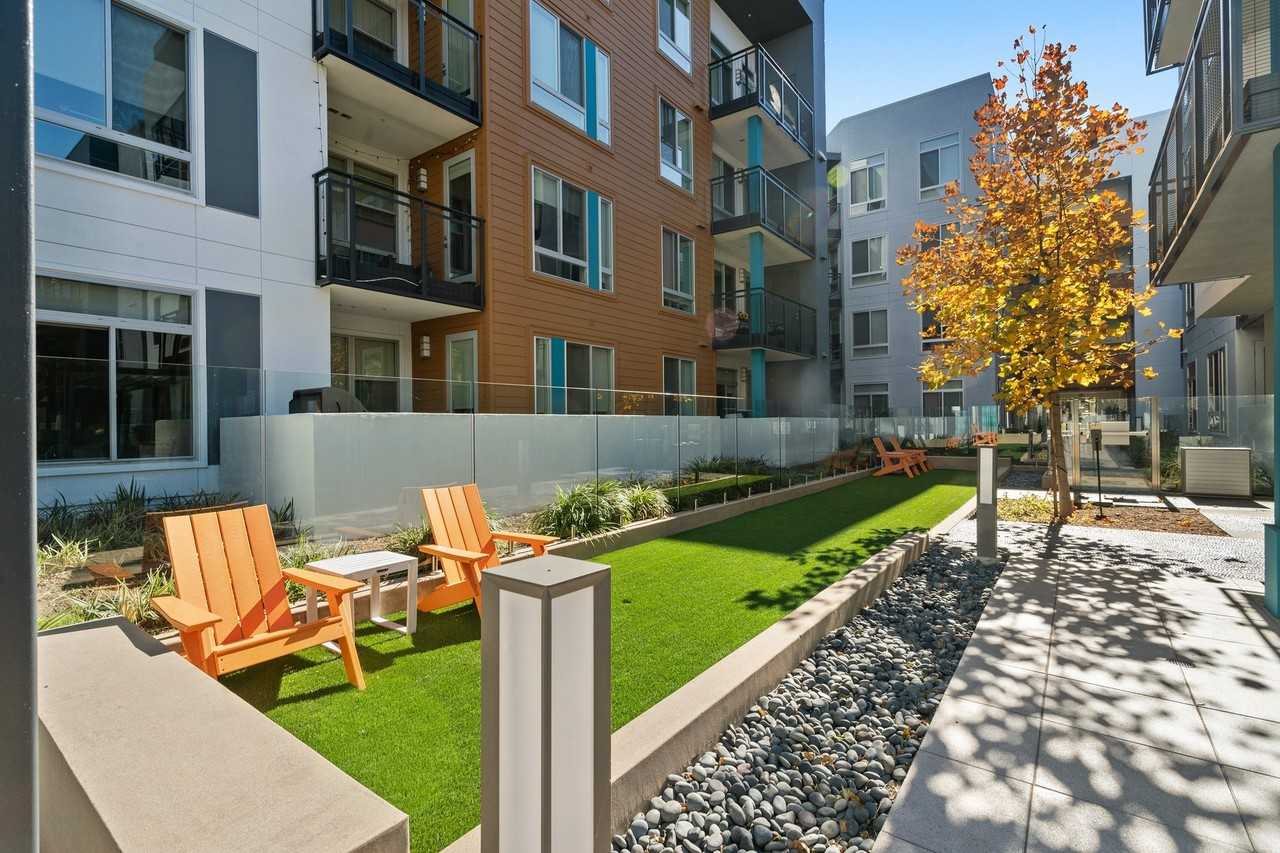 AMLI Uptown Orange - Photo 7 of 50