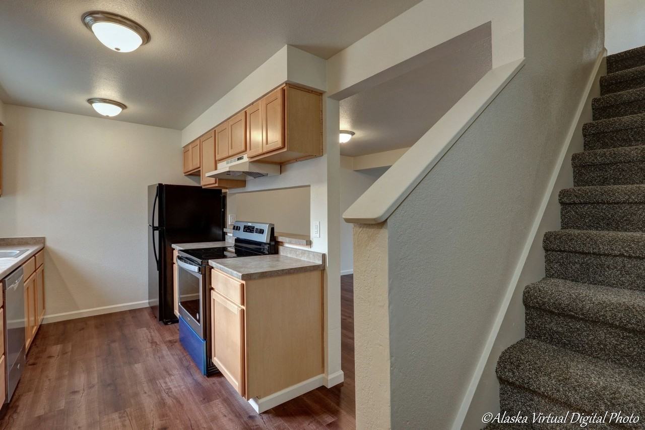 Berlin Rose Apartments - Photo 6 of 20