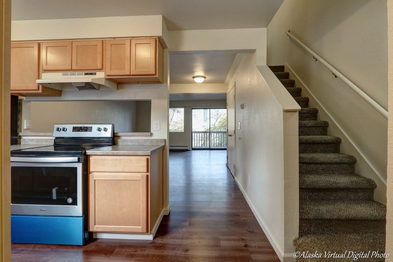 Berlin Rose Apartments - Photo 7 of 20