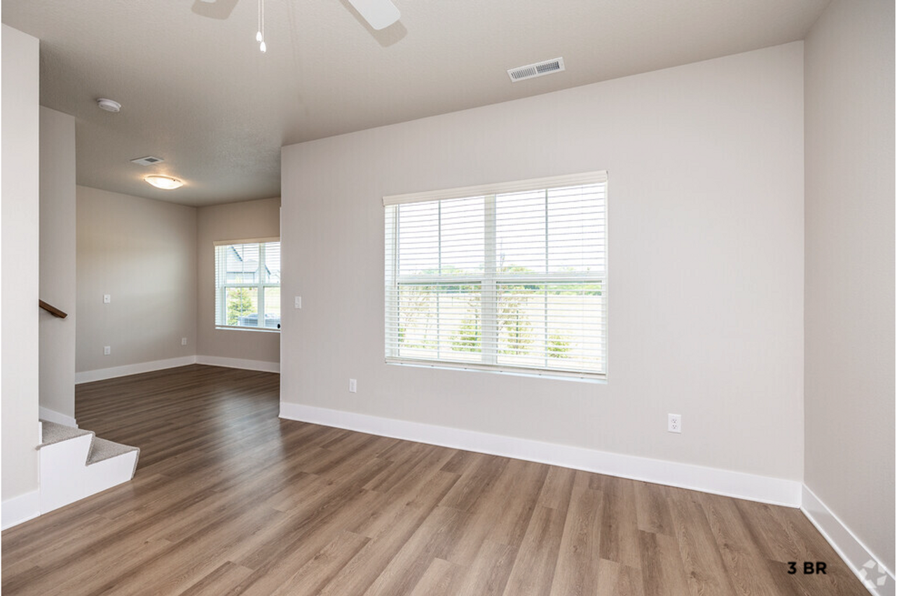 Grand Valley Townhomes - Photo 4 of 26