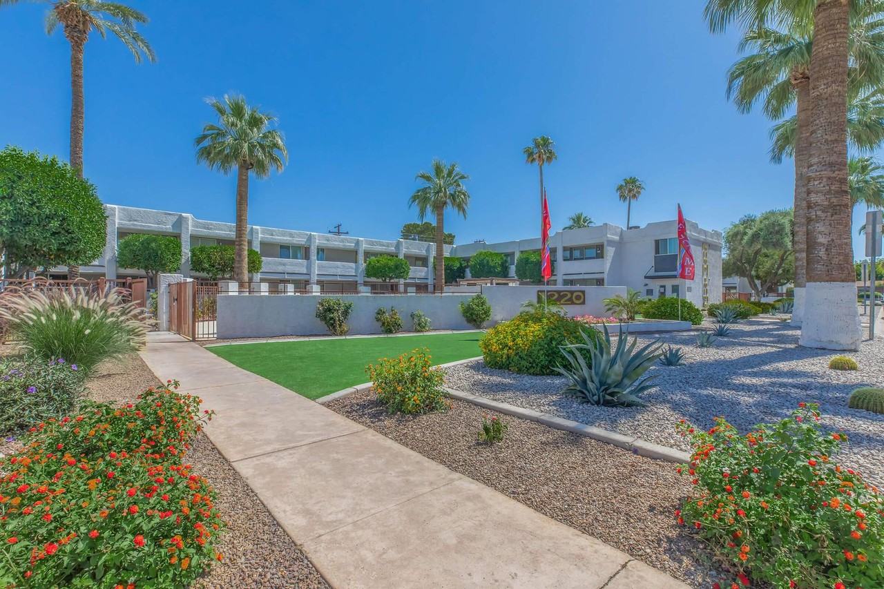 Revival Midtown - Photo 2 of 50