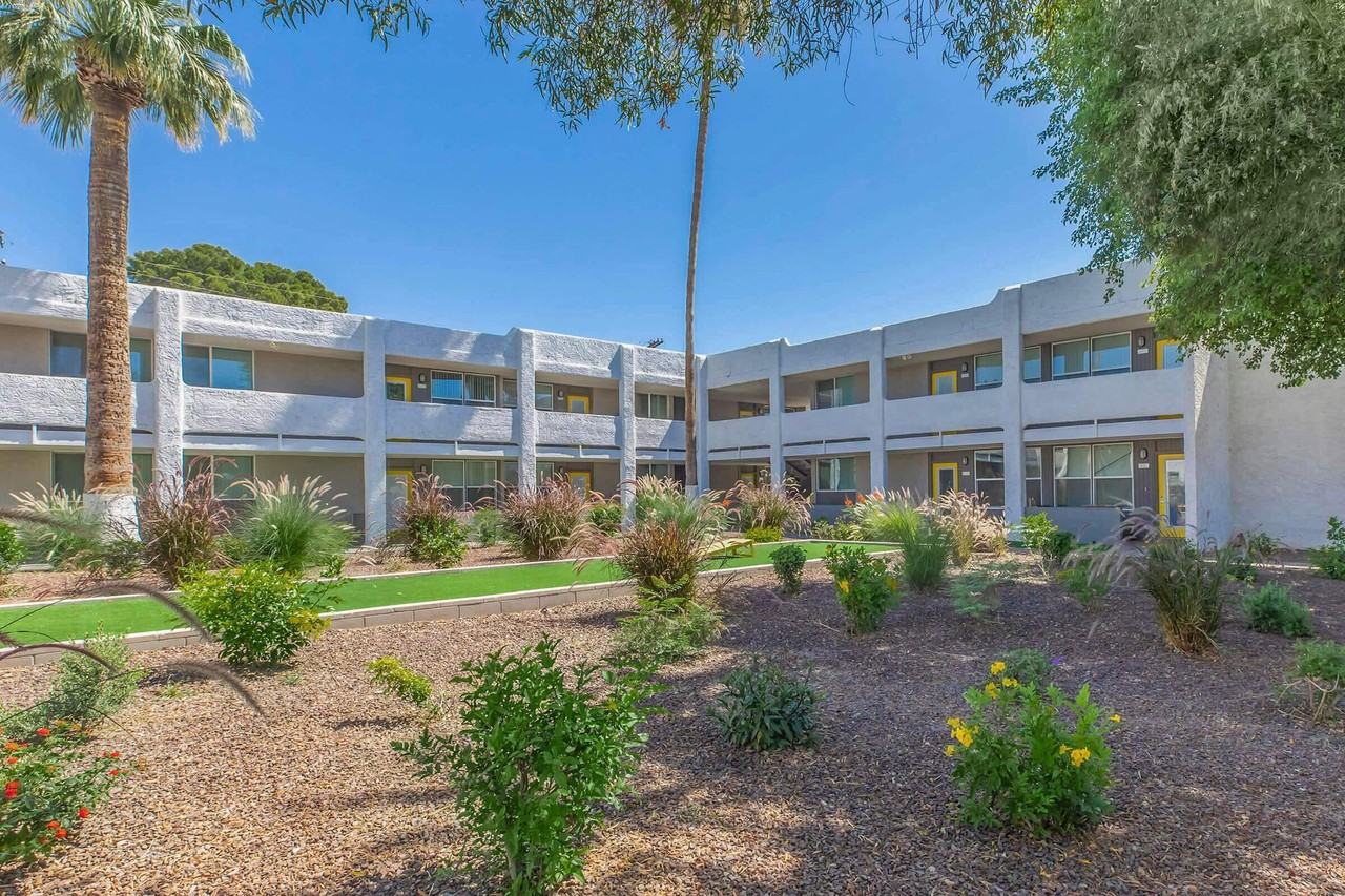 Revival Midtown - Photo 4 of 50