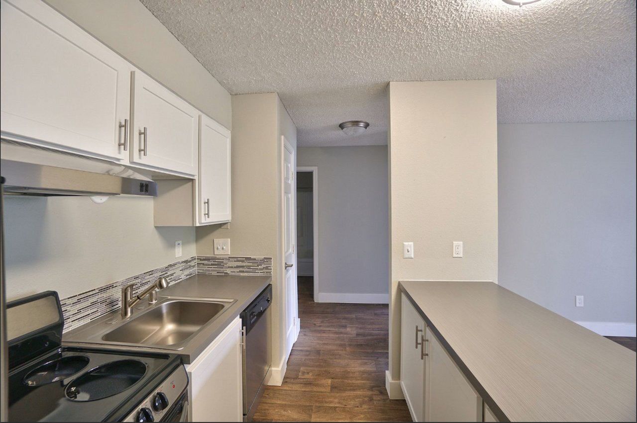 The Zimmer - Photo 5 of 40