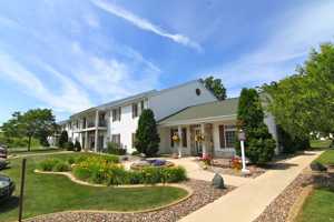 featured image of 2114 2114 2210 Meadowland Drive