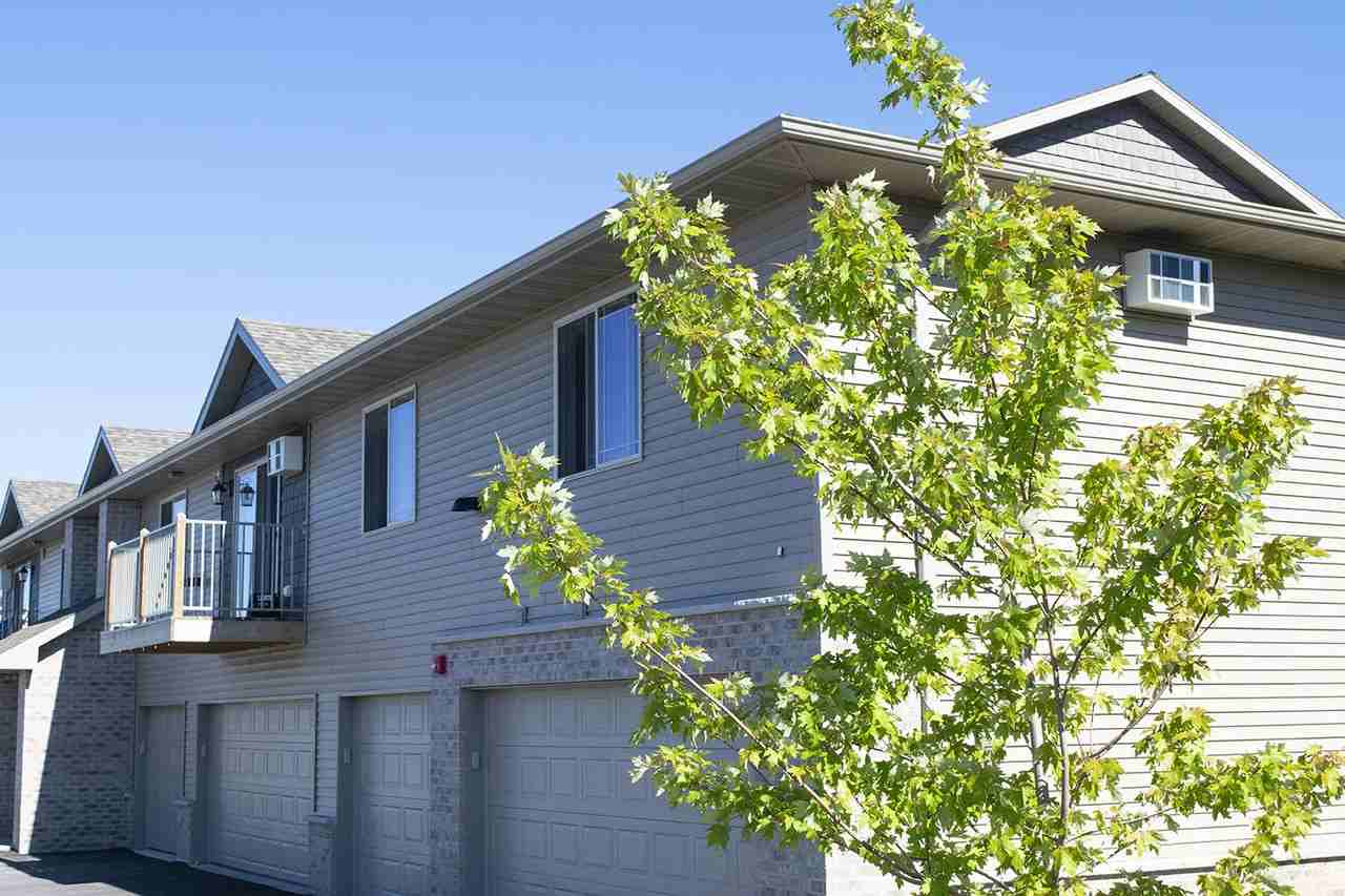 Meadowland Villas - Photo 2 of 20