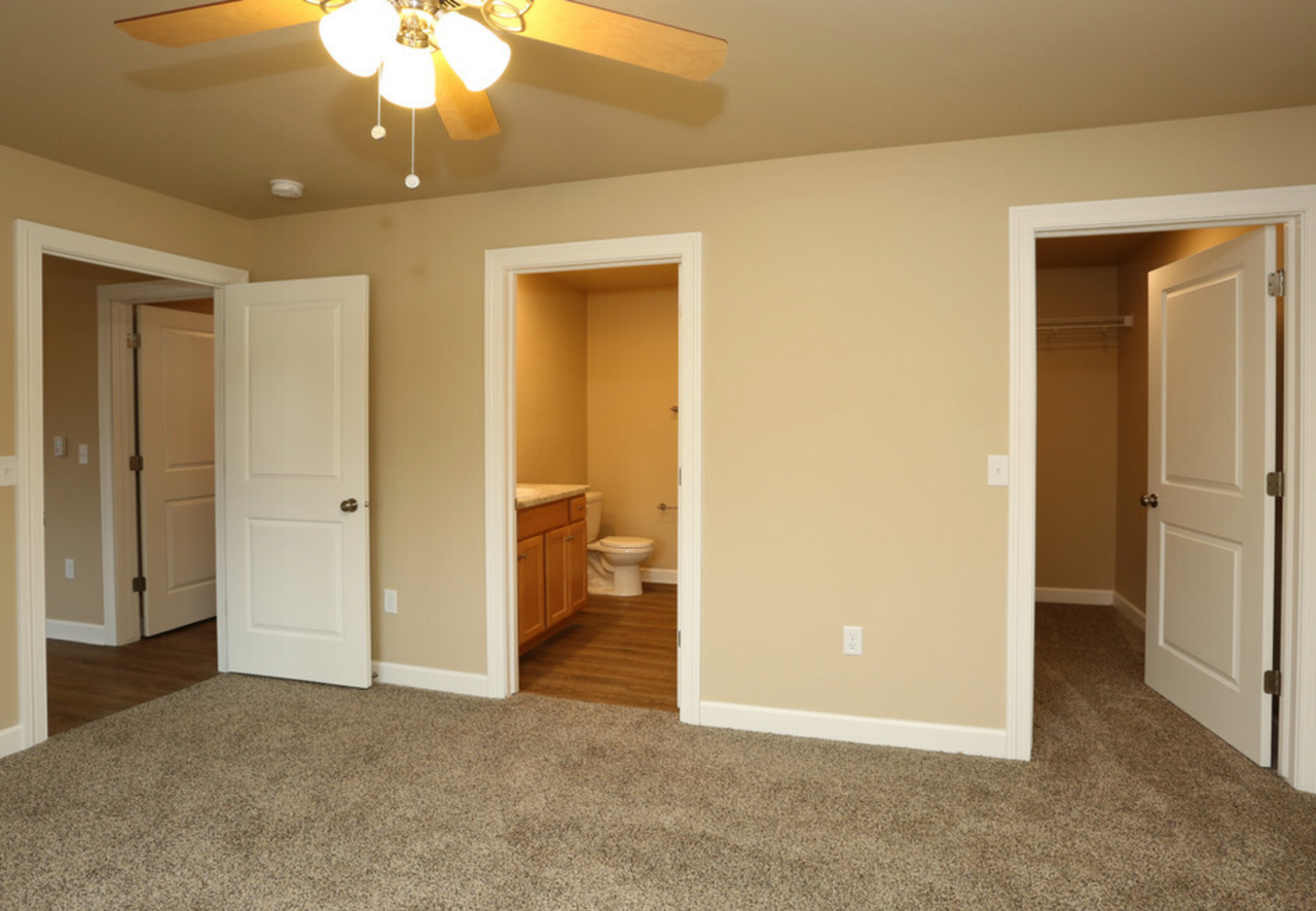 Rock Creek Apartments - Photo 7 of 29