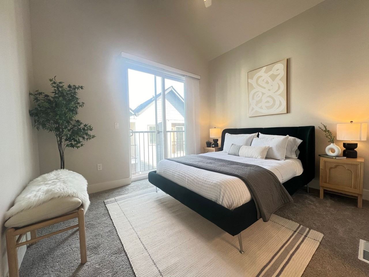 1678 Se Lambert St - Photo 3 of 16