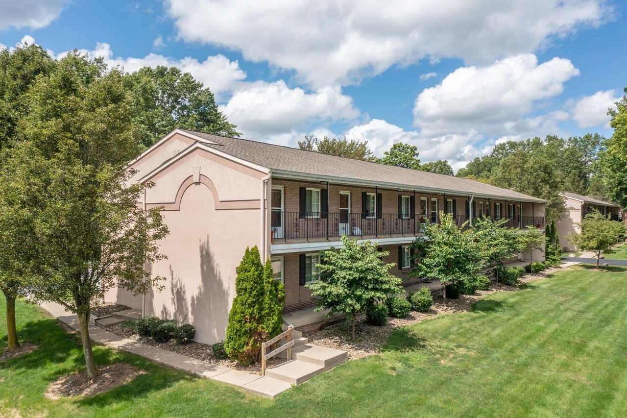 The Genevieve Apartments 3856 Genevieve Blvd, Stow, OH 44224 Zumper