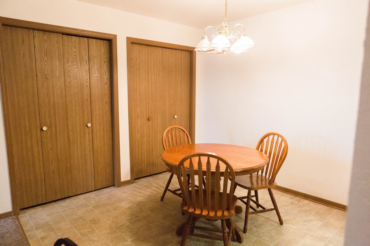 Woodlane Apts - Photo 2 of 7