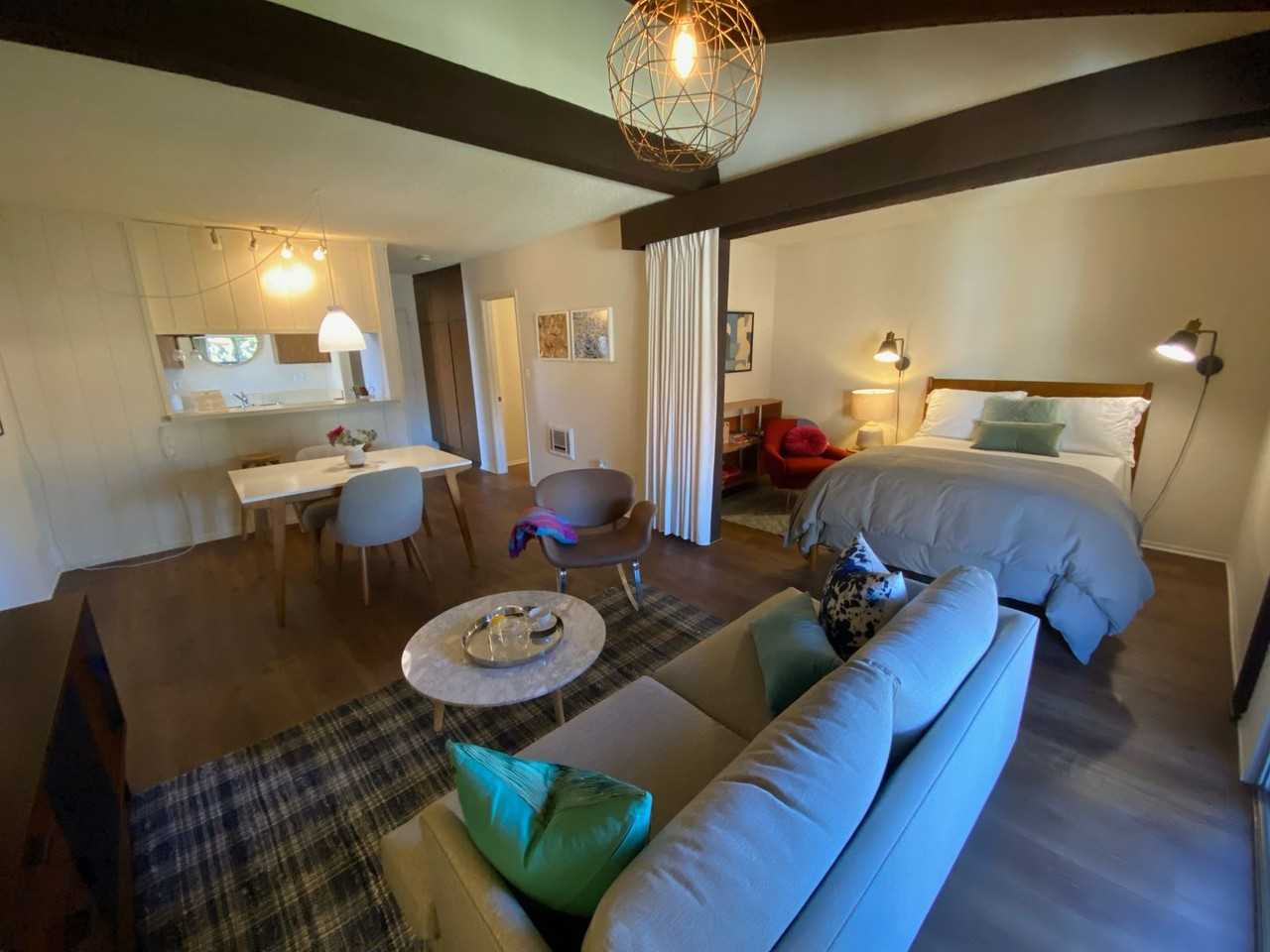 Tres Vidas Apartments - Photo 2 of 45