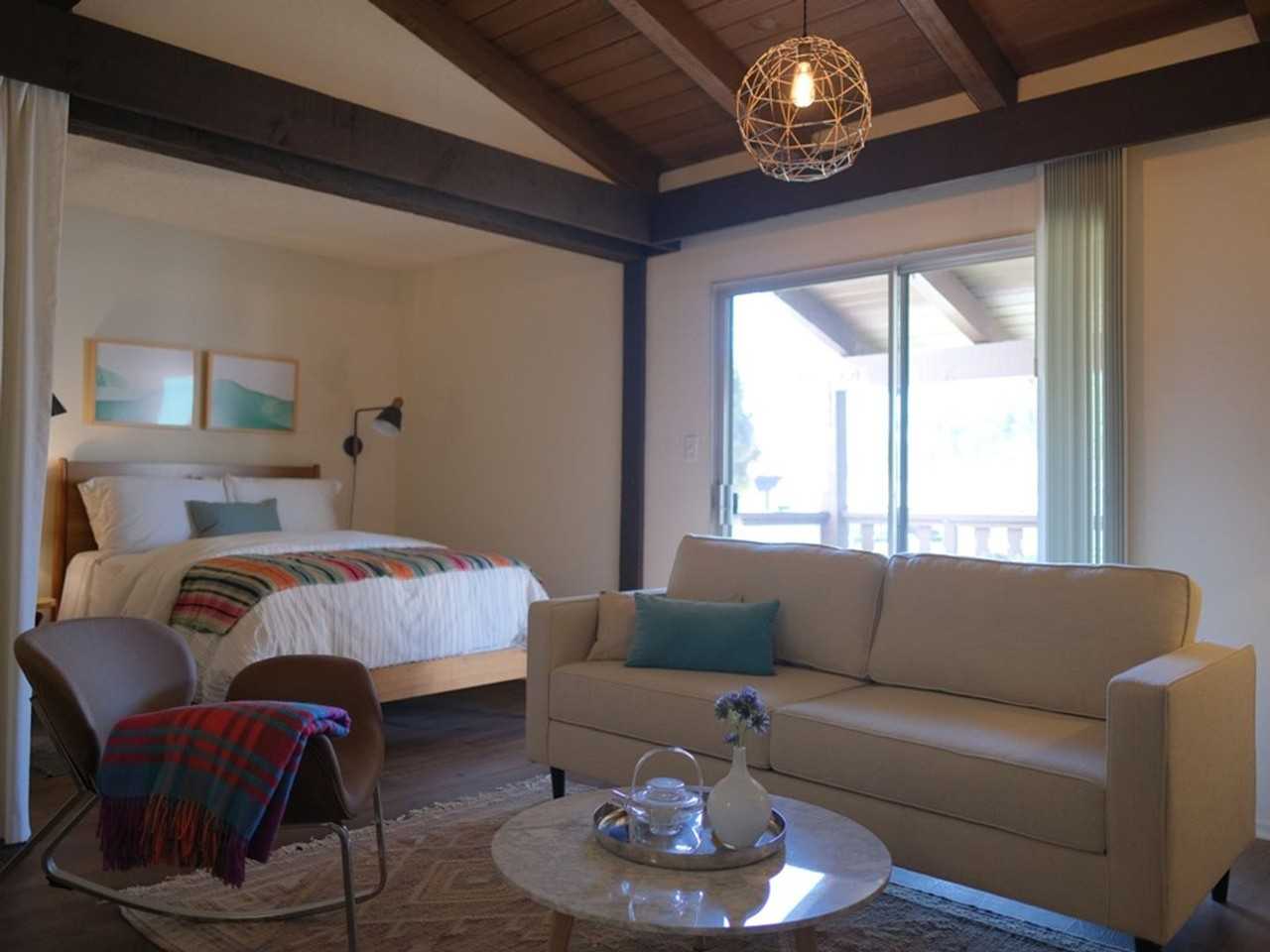 Tres Vidas Apartments - Photo 3 of 45