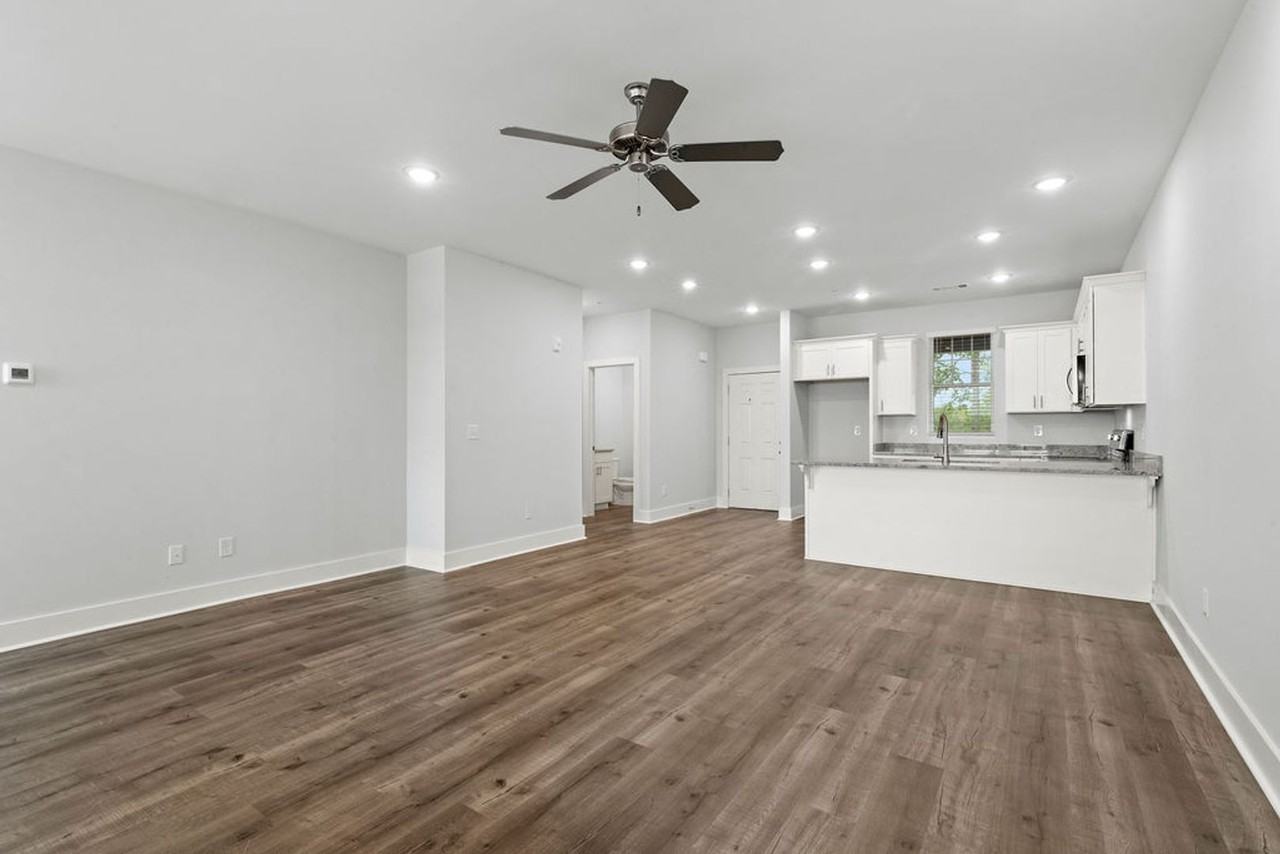 337 Airport Rd - Photo 7 of 26